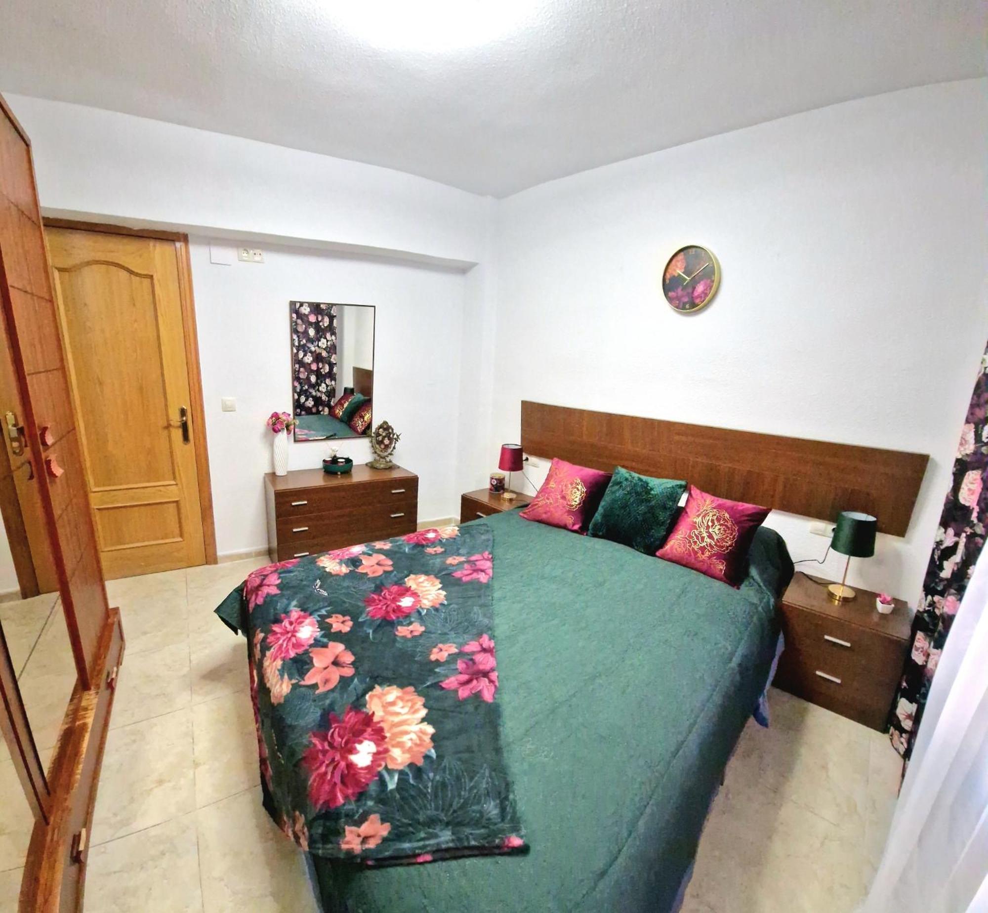 Apartment Svetlana 알리칸테 외부 사진