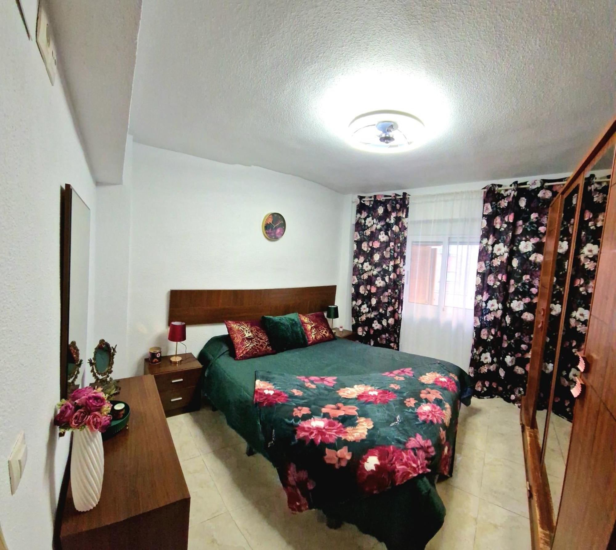 Apartment Svetlana 알리칸테 외부 사진